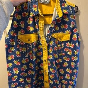 Vintage women’s Floral Shirt